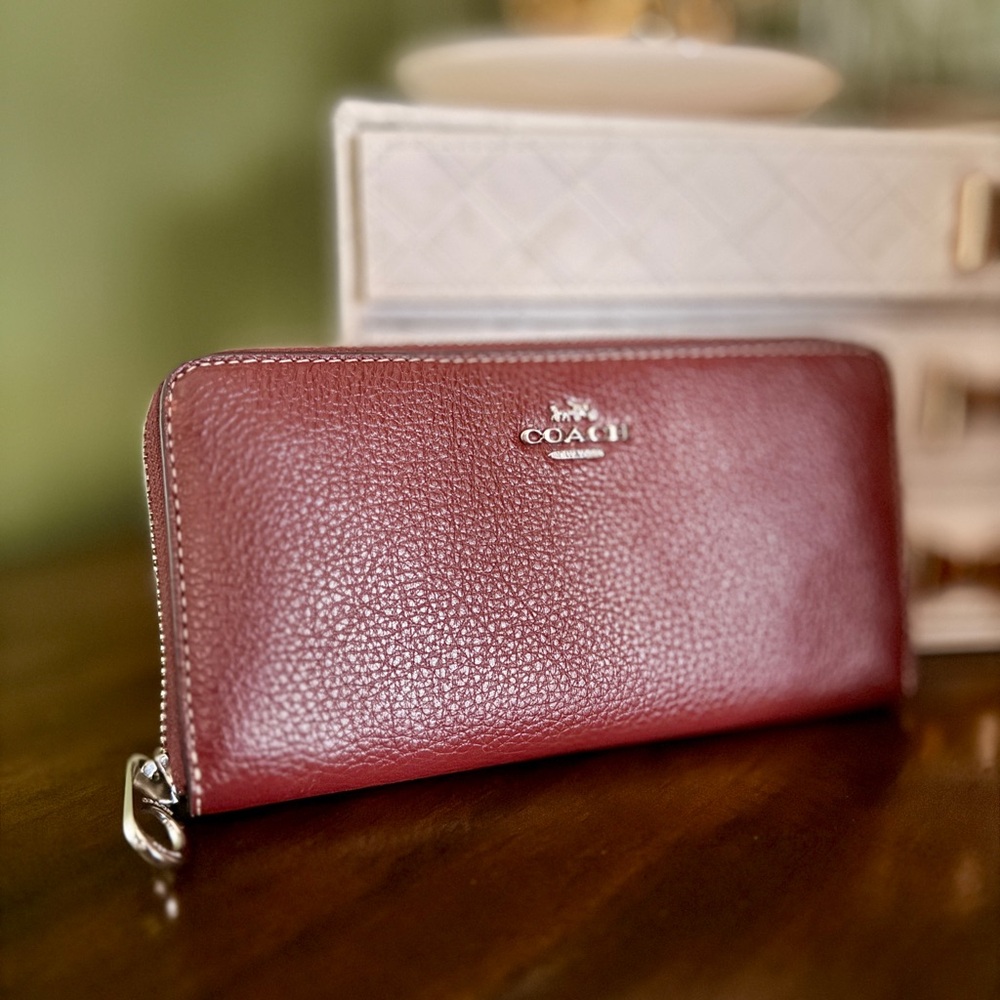 Coach Pebble Leather Long Zip Around Wallet with Signature Strap – Wine – NWT - Picture 2 of 7